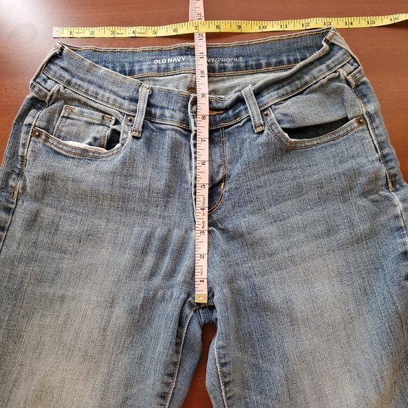 Old Navy Curvy Mid-Rise - Picture 3 of 7